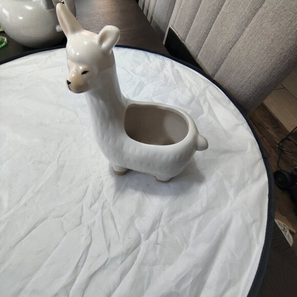 Llama Ceramic Planter in White & Tan.  For Your Amusement. Measures 7.5" x 6.5" - Picture 2 of 6